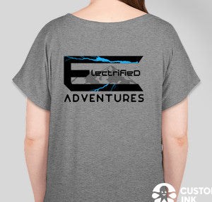 Camiseta de mujer Aventuras electrificadas